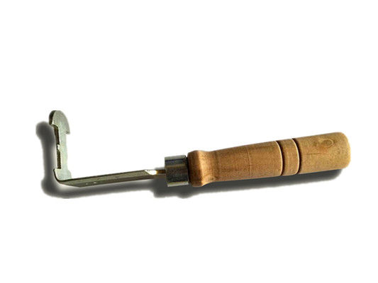 comprare Pulitore d'acciaio placcato della pagina dell'alveare dell'attrezzatura dell'alveare con la maniglia di legno per pulire fabbricazione online