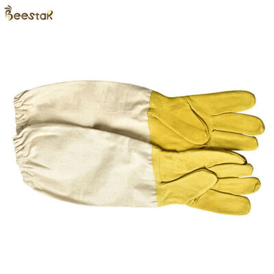 comprare Economic Sheepskin Beekeeping Gloves with Leather and Canvas in Yellow and White for Bee Protection fabbricazione online
