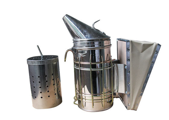 comprare Il fumatore galvanizzato dell'ape con latta interna la m. And L gradua del fumatore dell'alveare fabbricazione online