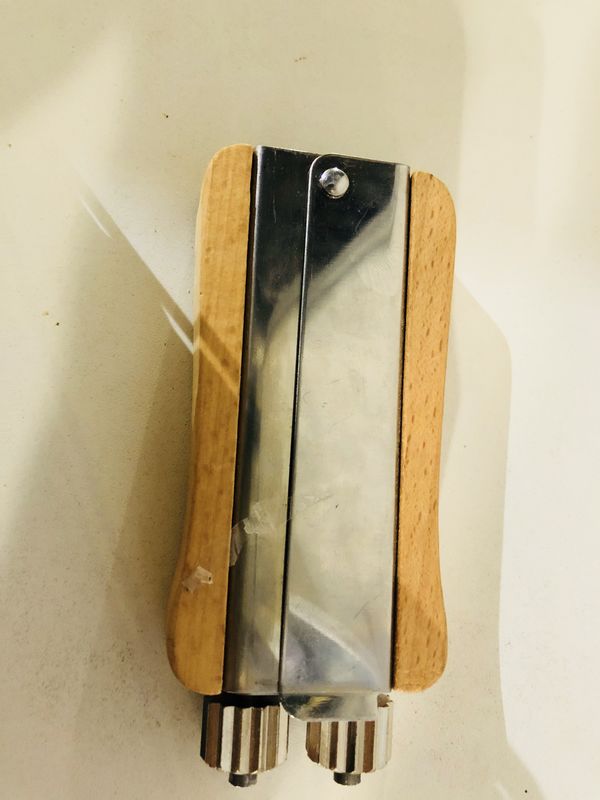 Telaio Attrezzatura per alveare per api da miele Tenditore per filo metallico Strumento per crimpatura Manico in legno