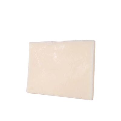 Grado alimentare Blocco di cera d'api pura con punto di fusione 62 ~ 67 ° C Imballato in cartoni da 25 kg per la fabbricazione di candele